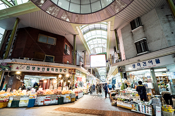 望遠市場