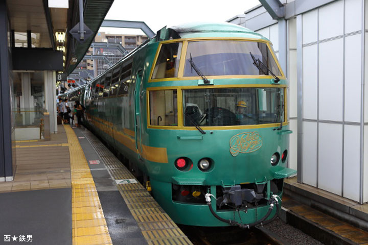 列車好きにはたまらない！JR九州観光列車乗りつくしの旅　3日間